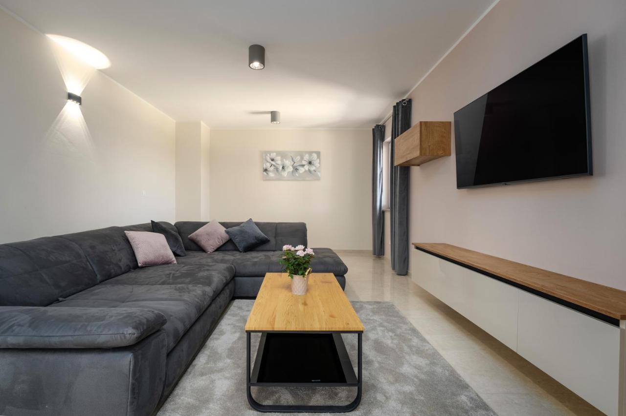 Holiday House Leana Pazin Dış mekan fotoğraf