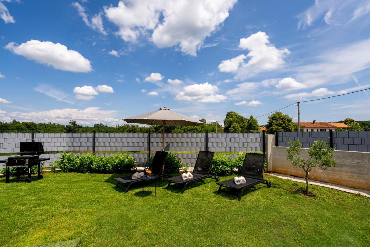Holiday House Leana Pazin Dış mekan fotoğraf